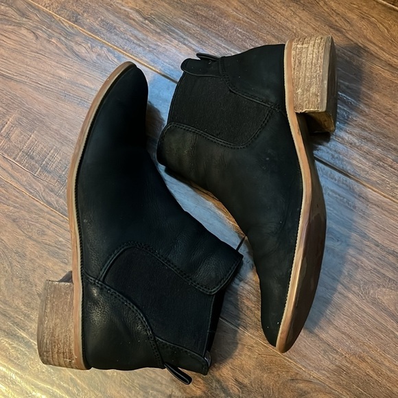 Nordstrom's Caslon Genuine Leather Ankle Boots w/Square Wood Heel Sz. 61/2. - Picture 1 of 10